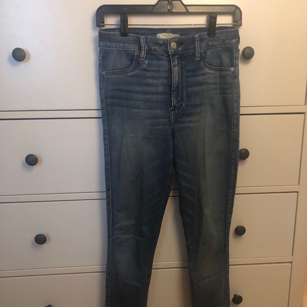 Stretch Fit High Waisted Jean